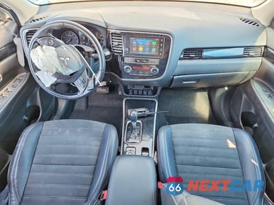 Zdjęcie 8 z 14 samochodu: 2019 MITSUBISHI OUTLANDER SE VIN:JA4AZ3A31KZ055375 - miniatura