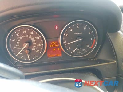 Zdjęcie 9 z 13 samochodu: 2013 BMW X1 XDRIVE35I VIN:WBAVM5C53DVV89582 - miniatura