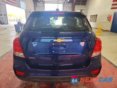 Zdjęcie 6 z 13 samochodu: 2017 CHEVROLET TRAX LS VIN:3GNCJKSB6HL147515 - miniatura