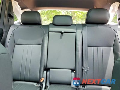 Zdjęcie 10 z 13 samochodu: 2023 VOLKSWAGEN TIGUAN SE R-LINE BLACK VIN:3VVCB7AX5PM039560 - miniatura