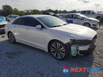 Czwarte zdjęcie samochodu z boku: 2019 LINCOLN MKZ RESERVE II VIN:3LN6L5E94KR617762 - miniatura