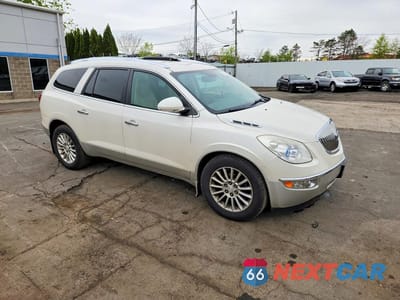 Czwarte zdjęcie samochodu z boku: 2011 BUICK ENCLAVE CXL VIN:5GAKVBED0BJ419899 - miniatura