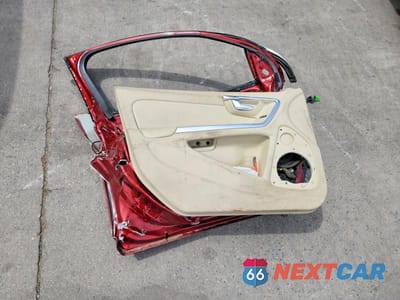 Zdjęcie 12 z 13 samochodu: 2013 VOLVO S60 T5 VIN:YV1612FH3D2185942 - miniatura