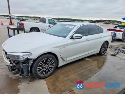 2018 BMW 530E WBAJA9C55JB251516 - główne zdjęcie licytacji z USA - miniatura