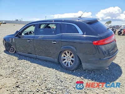 Drugie zdjęcie samochodu z przodu: 2014 LINCOLN MKT VIN:2LMHJ5NK7EBL57835 - miniatura