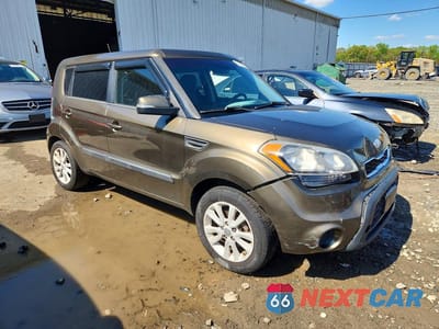 Czwarte zdjęcie samochodu z boku: 2012 KIA SOUL + VIN:KNDJT2A69C7389632 - miniatura