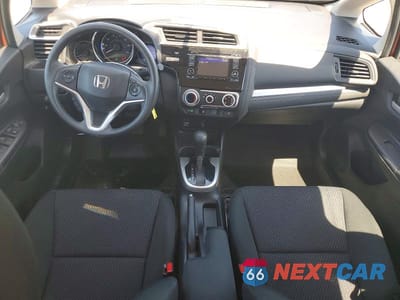 Zdjęcie 8 z 13 samochodu: 2020 HONDA FIT LX VIN:3HGGK5H44LM728193 - miniatura