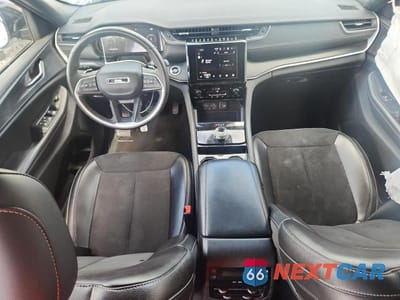 Zdjęcie 8 z 13 samochodu: 2023 JEEP GRAND CHEROKEE L LAREDO VIN:1C4RJKAG5P8828679 - miniatura
