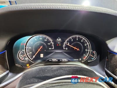 Zdjęcie 9 z 12 samochodu: 2019 BMW 750 XI VIN:WBA7F2C56KB240528 - miniatura
