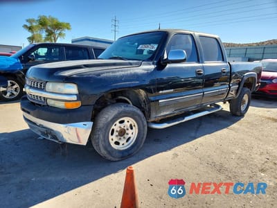2002 CHEVROLET SILVERADO C2500 HEAVY DUTY 1GCHC23G02F106477 - główne zdjęcie licytacji z USA - miniatura
