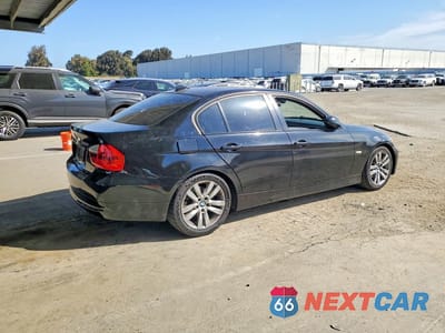 Trzecie zdjęcie samochodu z tyłu: 2006 BMW 325 VIN:WBAVB13566PS66259 - miniatura