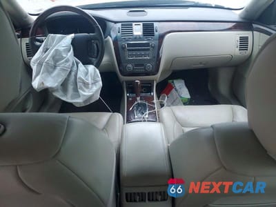 Zdjęcie 8 z 12 samochodu: 2011 CADILLAC DTS LUXURY COLLECTION VIN:1G6KD5E61BU131072 - miniatura