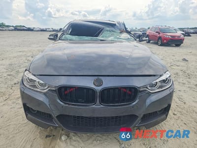 Piąte zdjęcie samochodu w środku: 2017 BMW 330 I VIN:WBA8B9G34HNU55477 - miniatura