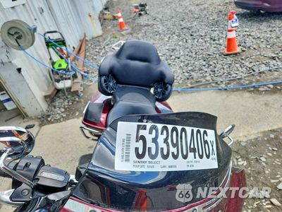 Piąte zdjęcie samochodu w środku: 2016 HARLEY DAVIDSON FLHTK ULTRA LIMITED VIN:1HD1KEL11GB607005 - miniatura