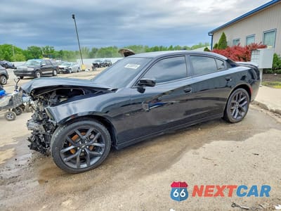 2020 DODGE CHARGER SXT 2C3CDXBG7LH136599 - główne zdjęcie licytacji z USA - miniatura