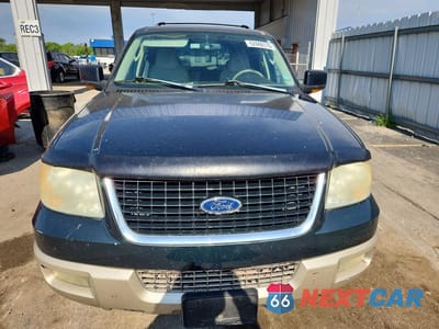 Piąte zdjęcie samochodu w środku: 2004 FORD EXPEDITION EDDIE BAUER VIN:1FMRU17W84LB53026 - miniatura