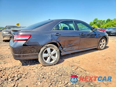 Trzecie zdjęcie samochodu z tyłu: 2011 TOYOTA CAMRY SE VIN:4T1BF3EK0BU777952 - miniatura
