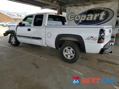 Drugie zdjęcie samochodu z przodu: 2004 CHEVROLET SILVERADO K1500 VIN:1GCEK19T44E306341 - miniatura