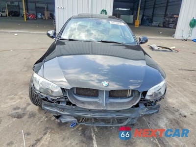 Piąte zdjęcie samochodu w środku: 2011 BMW 328 I VIN:WBAKE3C51BE444459 - miniatura