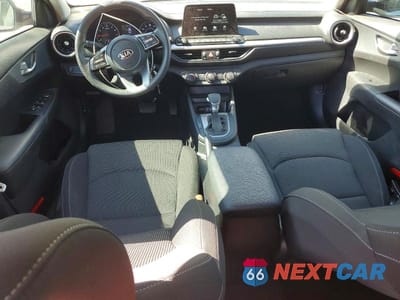 Zdjęcie 8 z 12 samochodu: 2021 KIA FORTE LXS VIN:3KPF24AD8ME395023 - miniatura