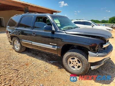 Czwarte zdjęcie samochodu z boku: 2000 CHEVROLET TAHOE K1500 VIN:1GNEK13T7YJ168453 - miniatura