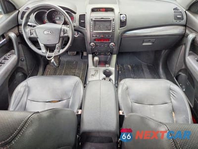 Zdjęcie 8 z 13 samochodu: 2011 KIA SORENTO EX VIN:5XYKUDA27BG148146 - miniatura
