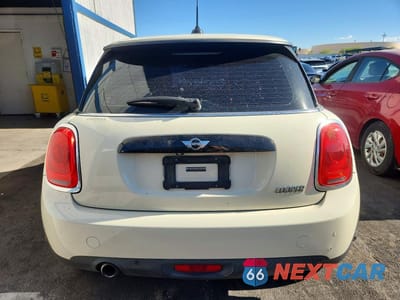 Zdjęcie 6 z 12 samochodu: 2018 MINI COOPER VIN:WMWXP5C58J2G63448 - miniatura