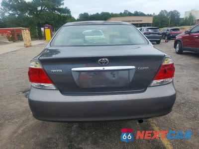 Zdjęcie 6 z 12 samochodu: 2005 TOYOTA CAMRY LE VIN:4T1BE32K35U548869 - miniatura