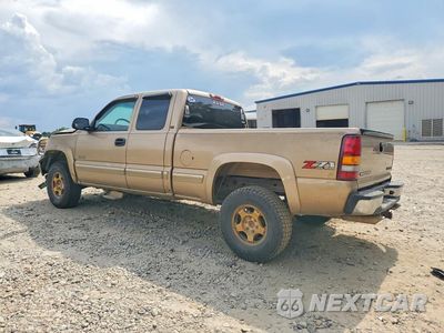 Drugie zdjęcie samochodu z przodu: 2001 CHEVROLET SILVERADO K1500 VIN:1GCEK19T91E205193 - miniatura