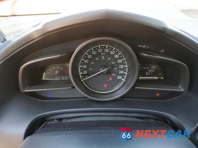 Zdjęcie 9 z 12 samochodu: 2018 MAZDA 3 TOURING VIN:JM1BN1L70J1159914 - miniatura