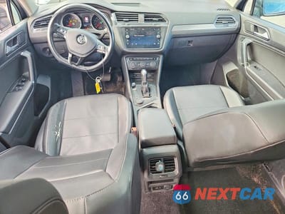 Zdjęcie 8 z 13 samochodu: 2018 VOLKSWAGEN TIGUAN SE VIN:3VV2B7AX8JM123908 - miniatura