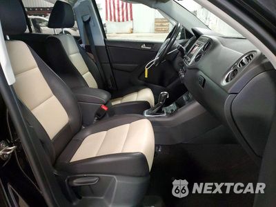 Zdjęcie 7 z 13 samochodu: 2017 VOLKSWAGEN TIGUAN S VIN:WVGBV7AX3HW508563 - miniatura