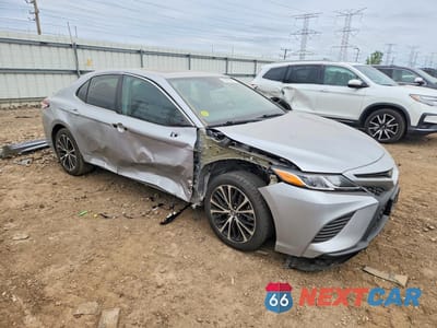 Czwarte zdjęcie samochodu z boku: 2020 TOYOTA CAMRY SE VIN:4T1G11AK1LU337125 - miniatura