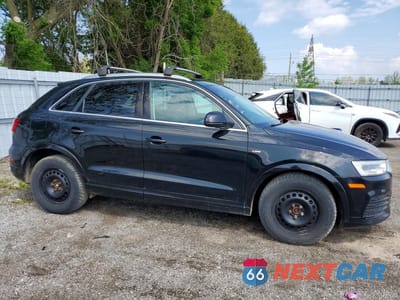 Czwarte zdjęcie samochodu z boku: 2017 AUDI Q3 PRESTIGE VIN:WA1GCCFS1HR003510 - miniatura
