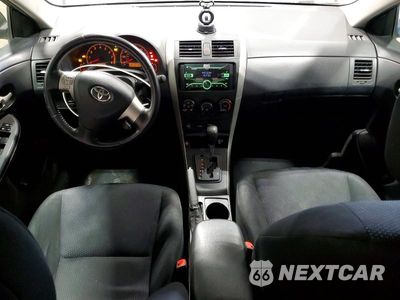 Zdjęcie 8 z 12 samochodu: 2009 TOYOTA COROLLA VIN:1NXBU40EX9Z110121 - miniatura