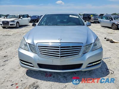 Piąte zdjęcie samochodu w środku: 2013 MERCEDES-BENZ E 350 4MATIC VIN:WDDHF8JB9DA725294 - miniatura