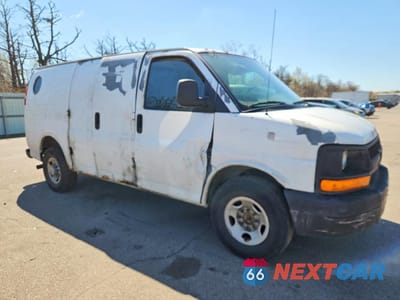 Czwarte zdjęcie samochodu z boku: 2007 CHEVROLET EXPRESS 3500 DELIVERY VAN VIN:1GCHG35U571231640 - miniatura