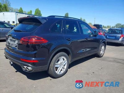 Trzecie zdjęcie samochodu z tyłu: 2016 PORSCHE CAYENNE S VIN:WP1AB2A24GLA93235 - miniatura