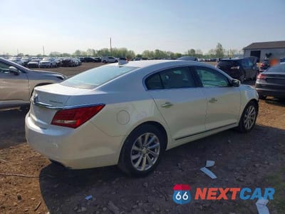 Trzecie zdjęcie samochodu z tyłu: 2016 BUICK LACROSSE VIN:1G4GB5G3XGF119246 - miniatura