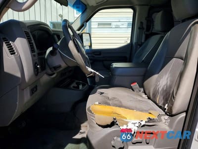 Zdjęcie 7 z 13 samochodu: 2013 NISSAN NV 3500 HD S VIN:5BZAF0AA3DN202284 - miniatura
