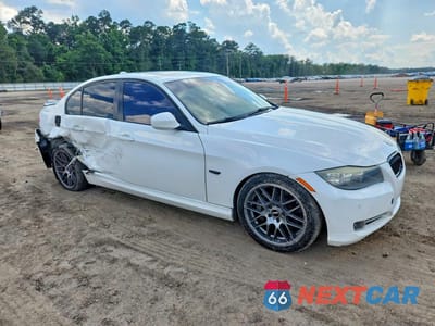 Czwarte zdjęcie samochodu z boku: 2011 BMW 335 I VIN:WBAPM5C51BE435166 - miniatura
