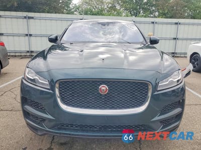 Piąte zdjęcie samochodu w środku: 2017 JAGUAR F-PACE PRESTIGE VIN:SADCK2BNXHA494275 - miniatura