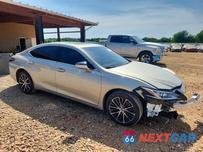 Czwarte zdjęcie samochodu z boku: 2024 LEXUS ES 250 BASE VIN:58AD11D18RU013550 - miniatura
