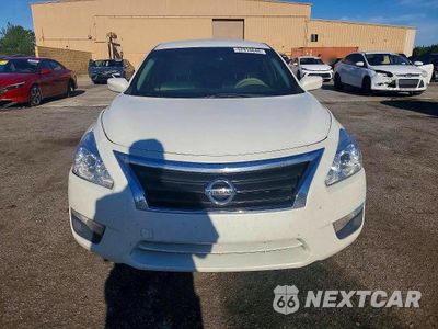 Piąte zdjęcie samochodu w środku: 2015 NISSAN ALTIMA 2.5 S VIN:1N4AL3AP5FC158288 - miniatura
