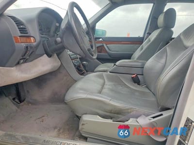 Zdjęcie 7 z 12 samochodu: 1999 MERCEDES-BENZ S 320W VIN:WDBGA32G4XA423819 - miniatura