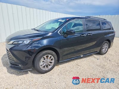 2026 TOYOTA SIENNA XLE 8-PASSENGER 5TDYRKEC0TS294086 - główne zdjęcie licytacji z USA - miniatura