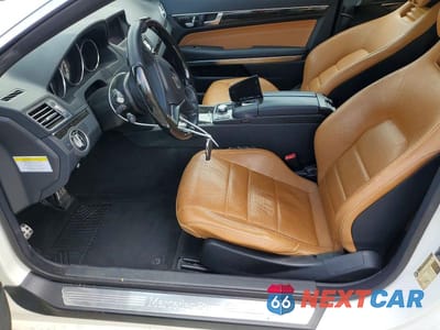 Zdjęcie 7 z 12 samochodu: 2014 MERCEDES-BENZ E 550 VIN:WDDKK7DF8EF230762 - miniatura