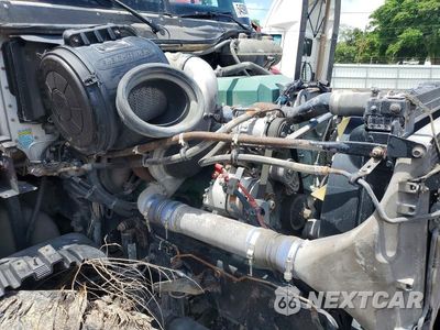 Zdjęcie 7 z 10 samochodu: 2005 FREIGHTLINER CONVENTIONAL COLUMBIA VIN:1FUJA6CK55DU20542 - miniatura