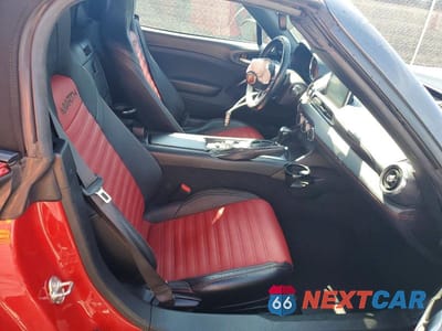 Zdjęcie 10 z 12 samochodu: 2018 FIAT 124 SPIDER CLASSICA VIN:JC1NFAEK1J0139895 - miniatura