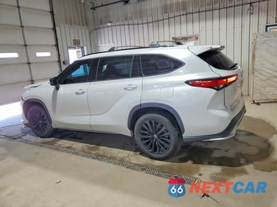 Drugie zdjęcie samochodu z przodu: 2023 TOYOTA HIGHLANDER XSE VIN:5TDKDRAH3PS508265 - miniatura